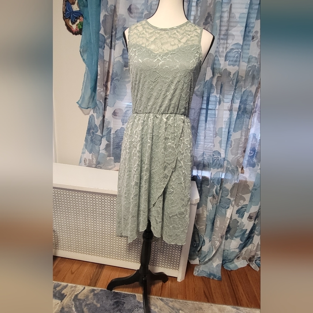 Elegant Lace Sleeveless Dress - Green